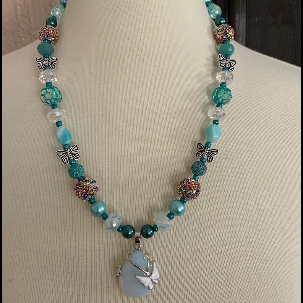 Gorgeous Butterfly Necklace